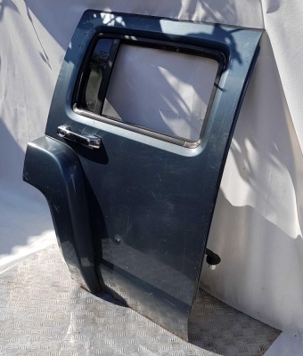 Дверь задняя правая Hummer H3 15934100; 15926023 ; 10376734
