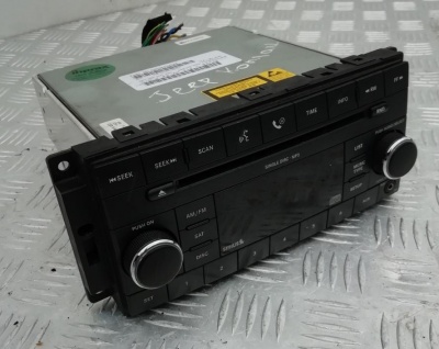 Магнитола Jeep Grand Cherokee 2005-2010; 05064420AF