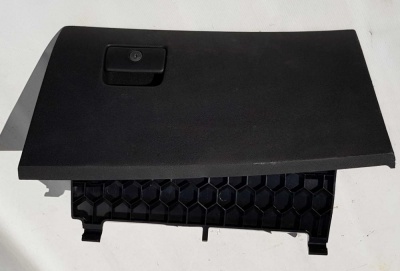 Бардачок Chevrolet Camaro 2009-2015 22943366