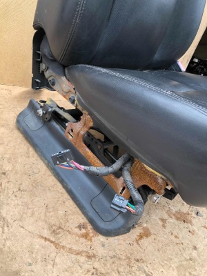 Сиденье пассажирское Cadillac Escalade 2006-2014 54684646