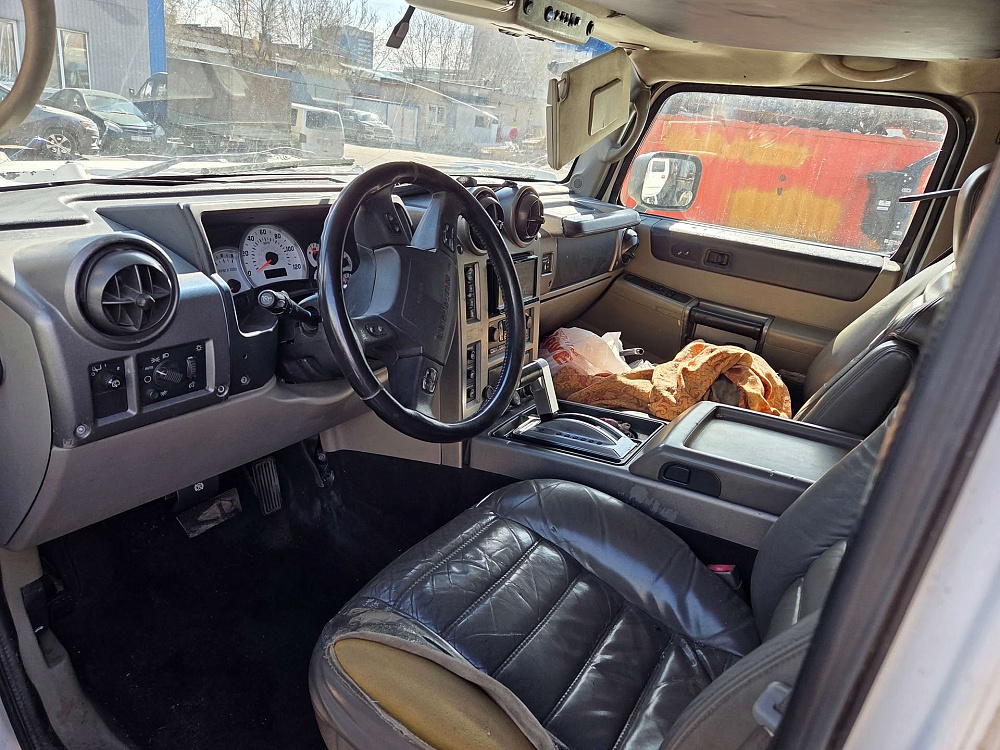 В разборе Hummer H2 6.0L 2003г