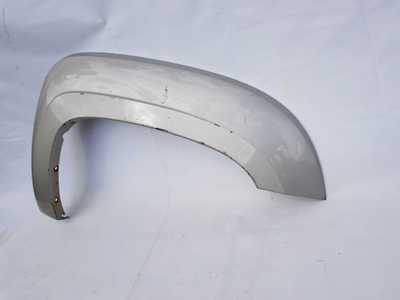 Молдинг переднего правого крыла Chevrolet Avalanche 15944735 ; 15944736