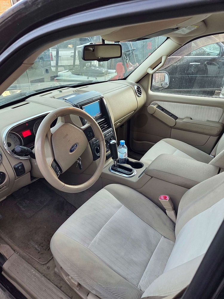 В разборе Ford Explorer 4.0L 2008г