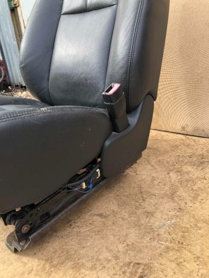 Сиденье пассажирское Chevrolet Tahoe 2006-2010 89687676