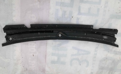 Жабо Chevrolet Tahoe 2015-2020 22799544 ; 23454604