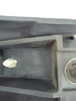 Ручка правая Jeep Commander 2005-2010 5JU46RXFAC; 5JU46RXFAE; 5JU46RXFAD