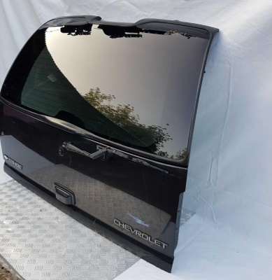 Дверь багажника Chevrolet Tahoe 1999-2006 15201297