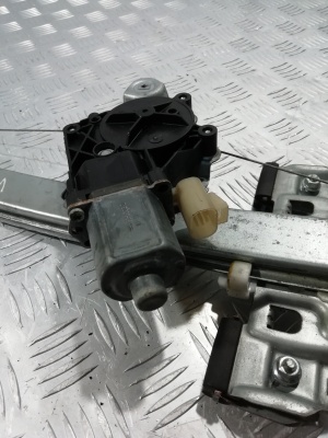 Стеклоподъемник задний левый Cadillac SRX 2009-2016 22847911