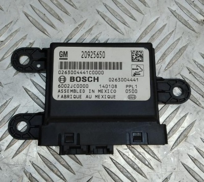 Блок управления системы контроля парковки Chevrolet Camaro 2009-2015 20925650