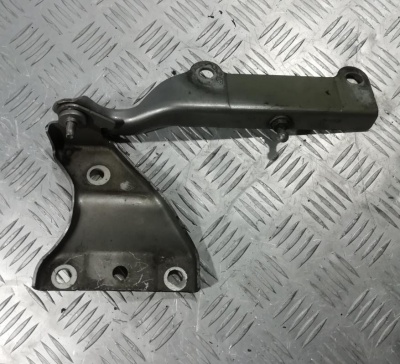 Петля капота правая Hummer H3 2005-2010 15839139