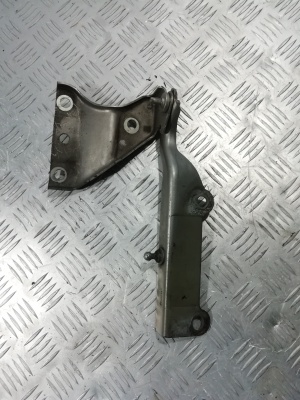 Петля капота правая Hummer H3 2005-2010 15839139
