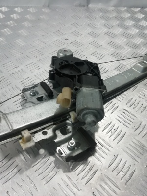 Стеклоподъемник задний правый Cadillac SRX 2009-2016 22847912