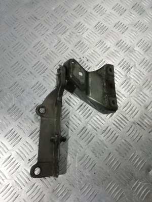 Петля капота правая Hummer H3 2005-2010 15839139