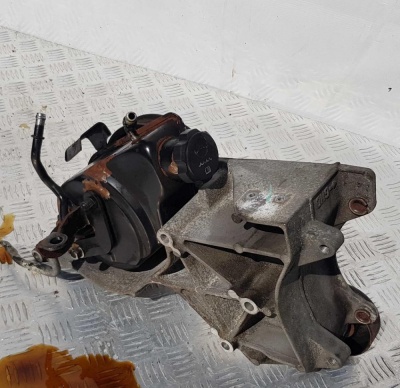 Насос ГУР Chevrolet Tahoe 1999-2006 15095941