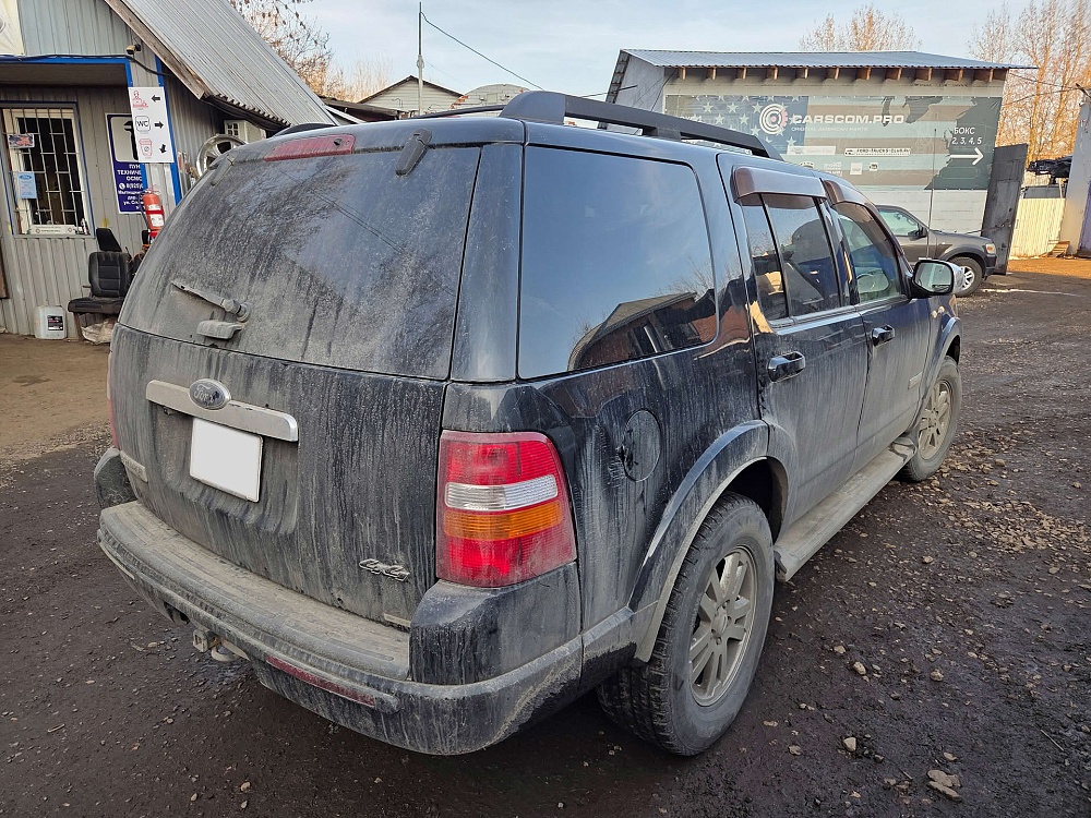 В разборе Ford Explorer 4.0L 2008г