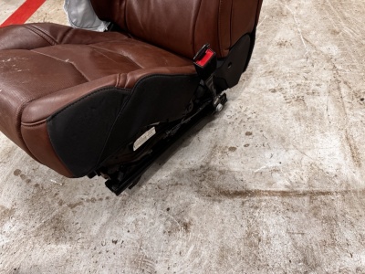 Сиденье  пассажирское Cadillac Escalade 2015 84104914