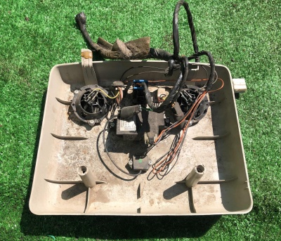 Корпус потолочной консоли Hummer H22003-2007 10358690 ; 15116835 ; 15191514 ; 15180384