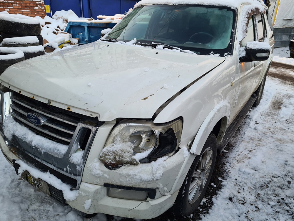 В разборе Ford explorer 4.0L 09г