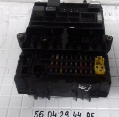Блок предохранителей GRAND CHEROKEE (2002) 56042944AF