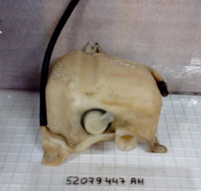 Бачок расширительный GRAND CHEROKEE  52079447AH; 52079461AB