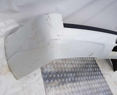 Бампер задний Chevrolet Tahoe 2006-2008 20951794