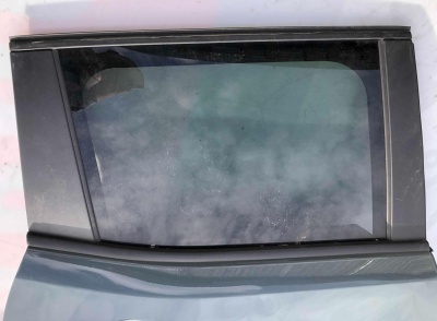 Стекло задней правой двери 2015-2021 68256340AA