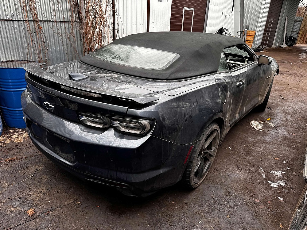 В разборе Chevrolet Camaro LT1 6.2L 2022г