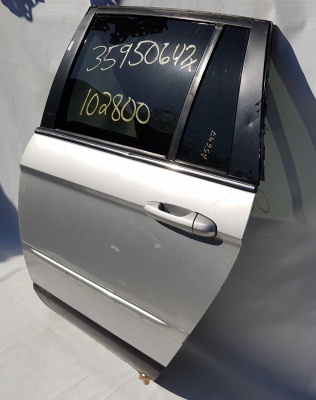 Дверь задняя левая Chrysler Pacifica 4894227AG