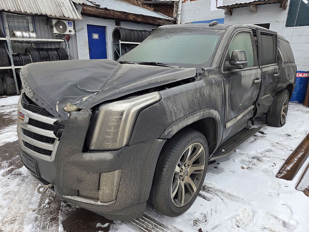 В разборе Cadillac escalade 2016 6.2