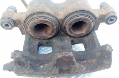 Суппорт тормозной передний левый DODGE DURANGO 05134582AC