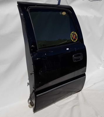 Дверь задняя левая Chevrolet Suburban 89023023