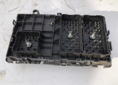 Блок предохранителей Dodge Ram 1500 / 2500 2012 68089323AF