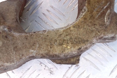 Кулак поворотный правый передний DODGE DURANGO 52113228AA